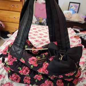 Betsey Johnson quilted rose 🌹  travel tote
